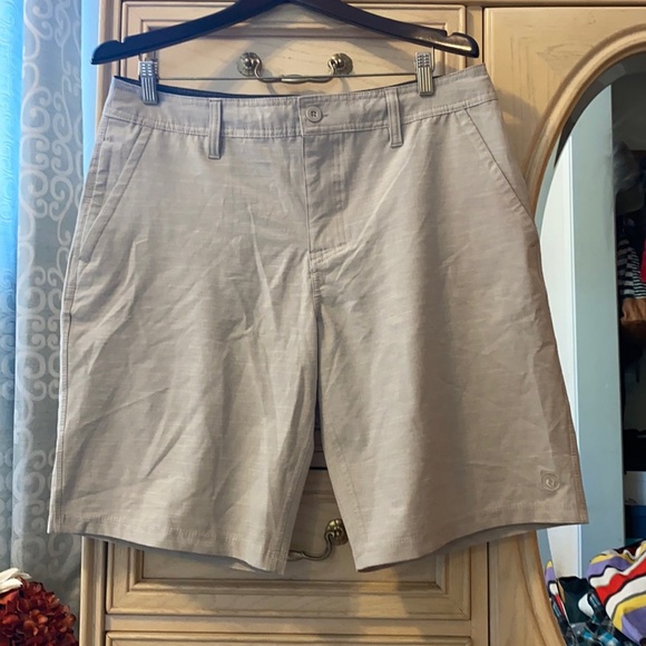 Hang Ten Hybrid Shorts - Picture 1 of 11